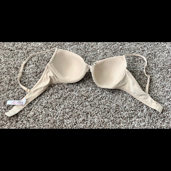 Victoria’s Secret PINK! T-shirt Demi Bra - Picture 5 of 8